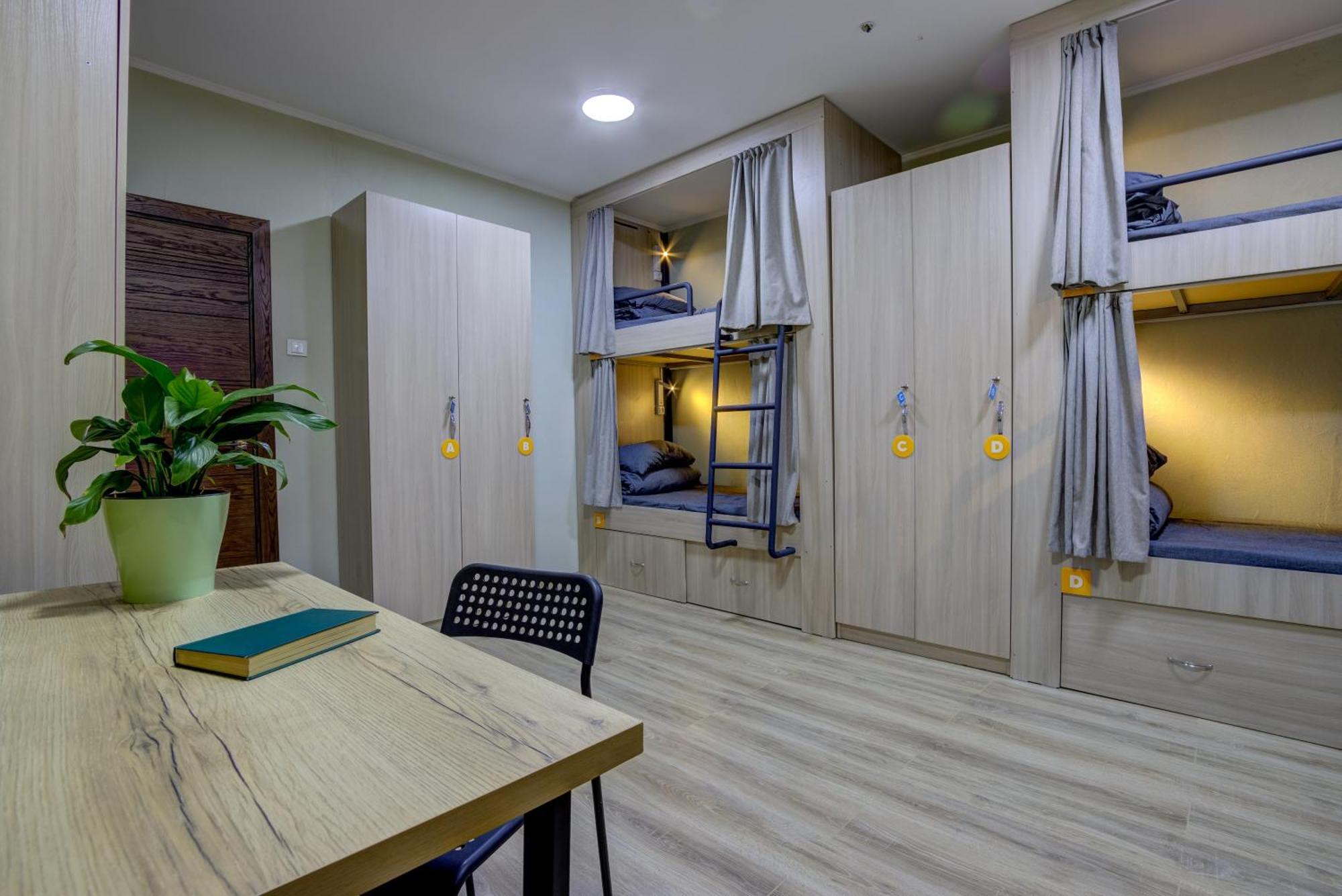 People Hostel & Coworking Bishkek Luaran gambar