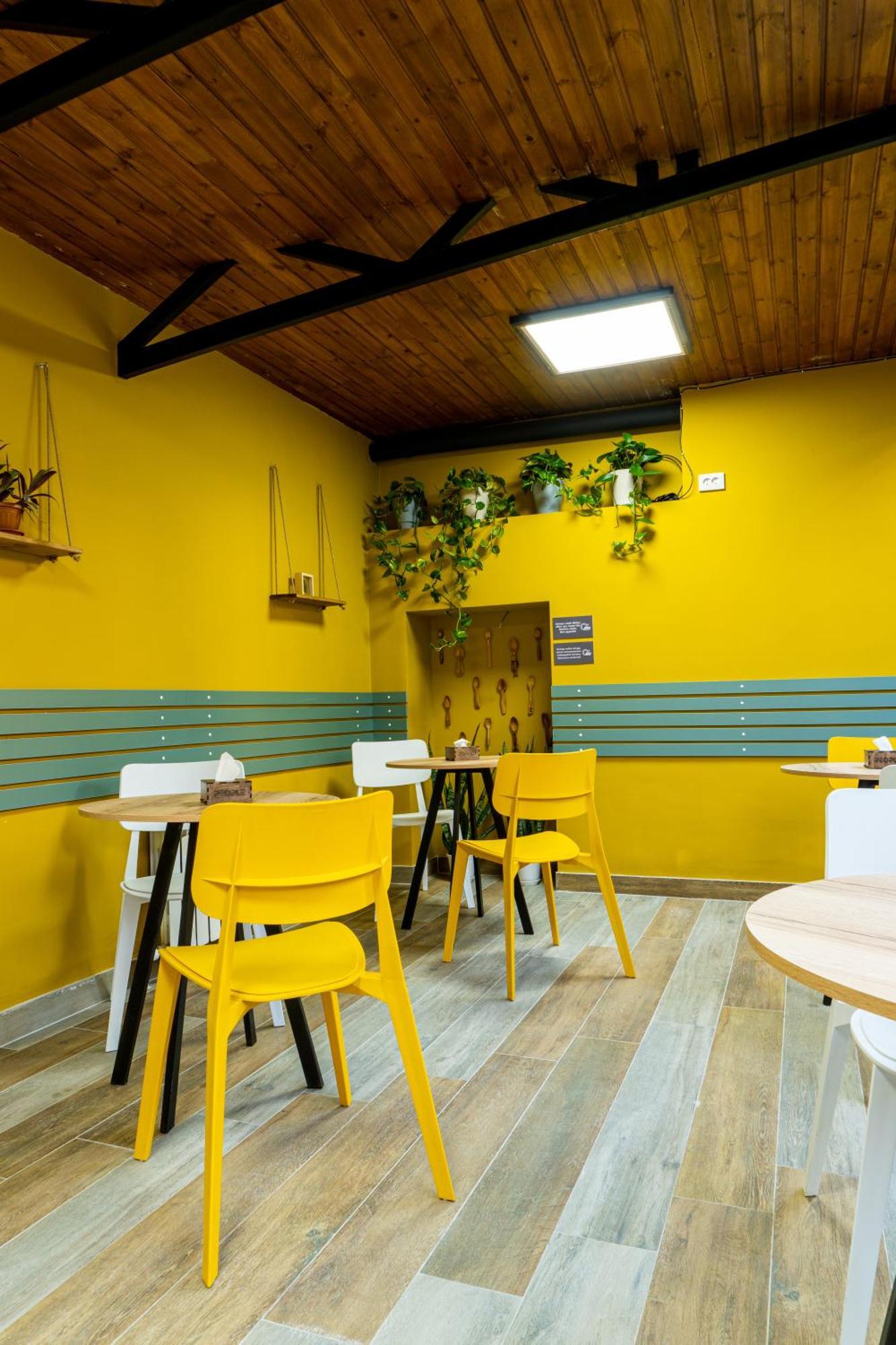 People Hostel & Coworking Bishkek Luaran gambar